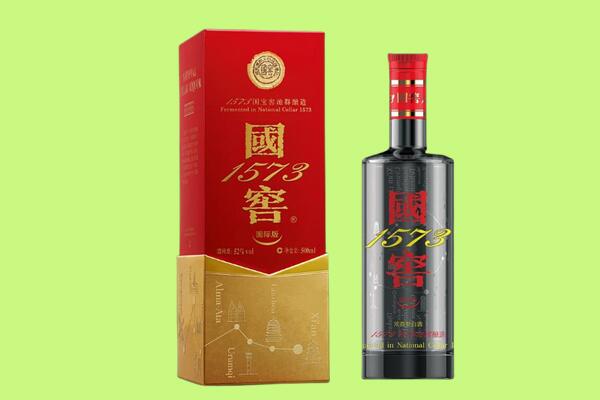 哈尔滨木兰县回收国窖1573.jpg